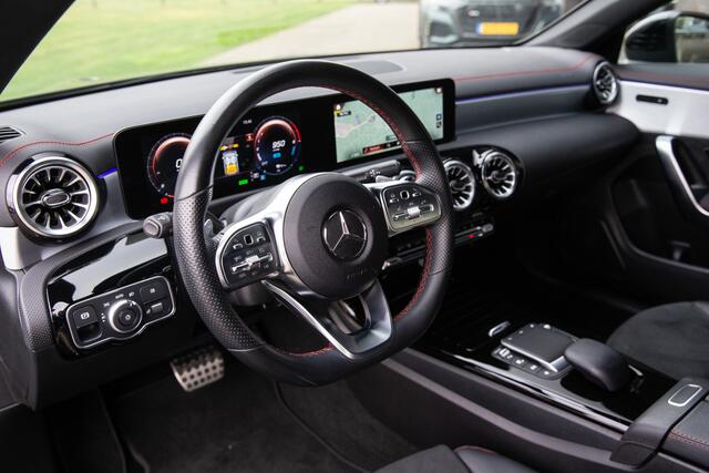 Mercedes-Benz CLA-KLASSE 250 e Business Solution AMG Limited