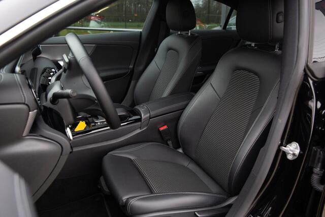 Mercedes-Benz CLA-KLASSE 180 Business Solution Progressive , Virtual cockpit, Achteruitrijcamera, BTW
