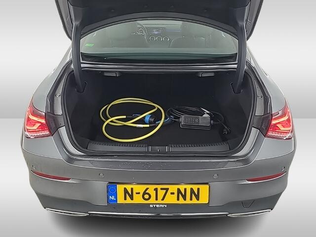 Mercedes-Benz CLA-KLASSE 250 e Business Solution Luxury Limited 1e-Eig. & Dealer-Onderh. BOVAG-Garantie. NL-Auto.