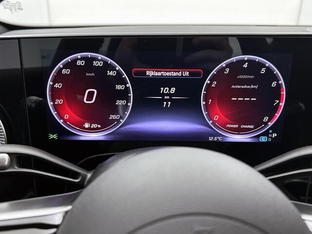 Mercedes-Benz CLA-KLASSE 200 Business Solution AMG | Parkeerpakket | Smartphone integratie | URBAN GUARD | Vast panoramadak | Sfeerverlichting | Gezichtsherkenning | Stoelverwarming |