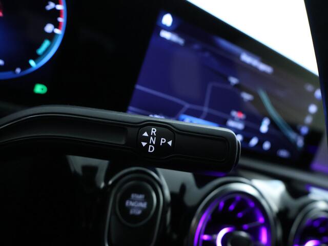 Mercedes-Benz CLA-KLASSE 250 e AMG Line AMG Styling Inclusief 24 maanden MB Certified garantie voor Europa.