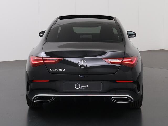 Mercedes-Benz CLA-KLASSE 180 Business Solution AMG | Panoramadak | Burmester Sound System | Rijassistentie Pakket | Sfeerverlichting | 360 Graden Camera |