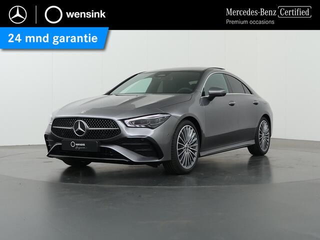 Mercedes-Benz CLA-KLASSE 180 Business Solution AMG | Panoramaschuifdak | Premium Plus-pakket | Winterpakket | Techniek-pakket | Burmester | Trekhaak | Head-up display |