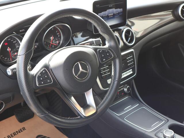 Mercedes-Benz CLA-KLASSE 180 Ambition AUTOMAAT CAMERA 62690 KM