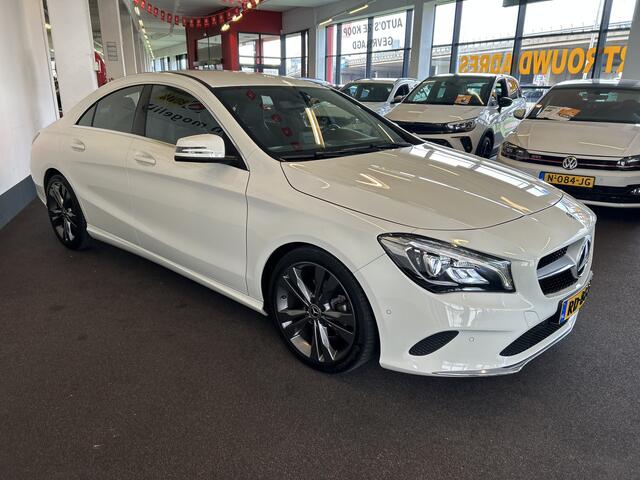 Mercedes-Benz CLA-KLASSE 180 Business Solution | Cruise control | Climate control | Achteruitrijcamera | Stoelverwarming | Nederlands geleverd