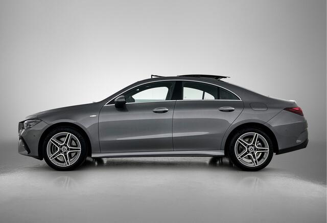 Mercedes-Benz CLA-KLASSE 250 e Business Solution AMG | Smartphone integratie | Panoramaschuifdak | Stoelverwarming voor | Multibeam LED |