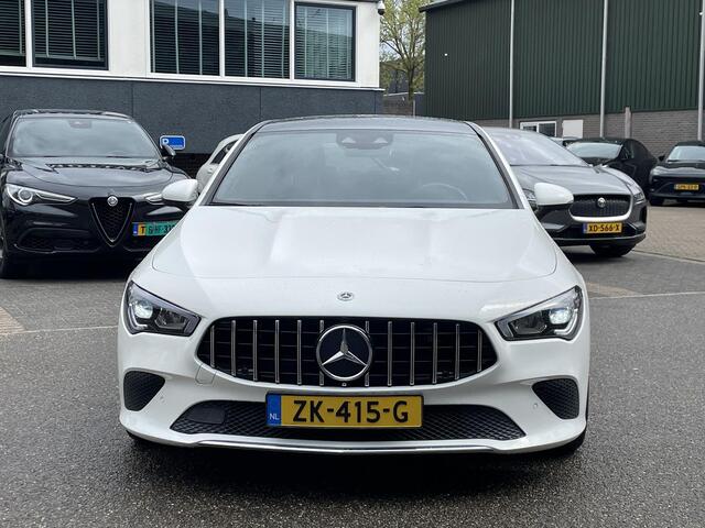 Mercedes-Benz CLA-KLASSE 180 Business Solution AMG AUT| STOELVERWARMING| SFEERVERLICHTING| ACHTERUITRIJCAMERA| 56.000KM!! | RIJKLAARPRIJS INCL. 12 MND BOVAG GARANTIE