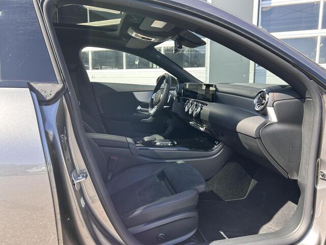 Mercedes-Benz CLA-KLASSE 250 e Business Line | AMG | Panoramadak | Memory | Apple Carplay