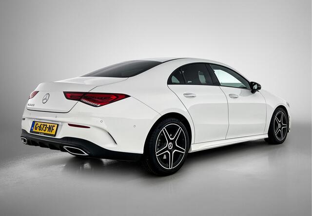 Mercedes-Benz CLA-KLASSE 200 AMG Nightpakket | Alarm | Sfeerverlichting | Keyless Go | Augmented Reality | Parkeerpakket met Camera | Inclusief 12 Maanden Garantie.