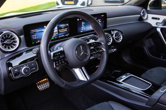 Mercedes-Benz CLA-KLASSE 250 e Business Line , Panoramadak, Head-up display, 360°camera,