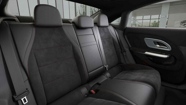 Mercedes-Benz CLA-KLASSE 250+ Launch Edition 85.5 kWh | AMG | Night | Panoramadak | Stoelverwarming | DISTRONIC | Achteruitrijcamera | Dodehoekassistent |