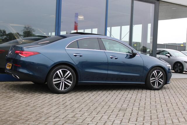 Mercedes-Benz CLA-KLASSE 180 AUT7 Luxury Line PANORAMADAK LEDER MEMORY KEY-LESS GO MULTIBEAM SFEER NL AUTO