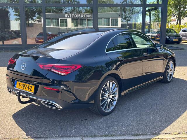 Mercedes-Benz CLA-KLASSE 250 e AMG PHEV | SFEERVERLICHTING | WIDESCREEN | AFN. TREKHAAK | STOELVERWARMING | 19 INCH | RIJKLAAR MET 12 MND BOVAG GARANTIE