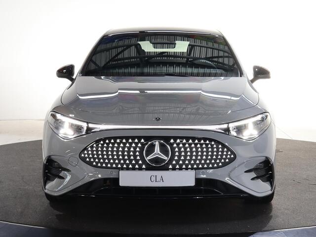 Mercedes-Benz CLA-KLASSE 250+ Launch Edition 85.5 kWh | Night | Panoramadak | Stoelverwarming | DISTRONIC | Achteruitrijcamera | Dodehoekassistent |