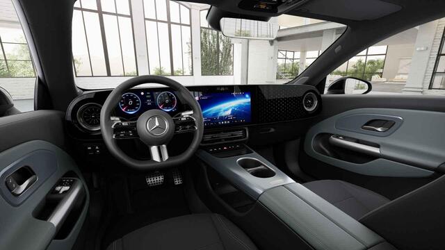 Mercedes-Benz CLA-KLASSE 180 Business Solution AMG | Night | Panoramadak | Trekhaak | Parkeercamera | Dodehoekassistent |