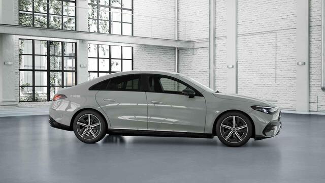 Mercedes-Benz CLA-KLASSE 180 Business Solution AMG | Panoromadak | Multibeam led | Trekhaak | Premium Pakket | Superscreen |