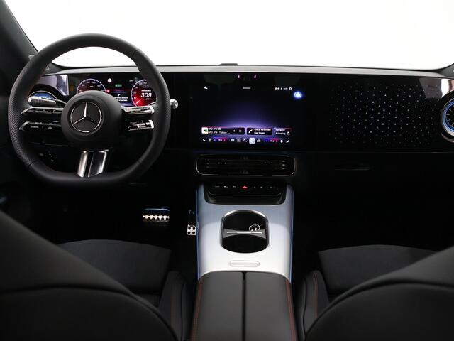 Mercedes-Benz CLA-KLASSE 250+ Business Solution AMG 85 kWh | Night | Panoramadak | Stoelverwarming | DISTRONIC | Achteruitrijcamera | Dodehoekassistent |