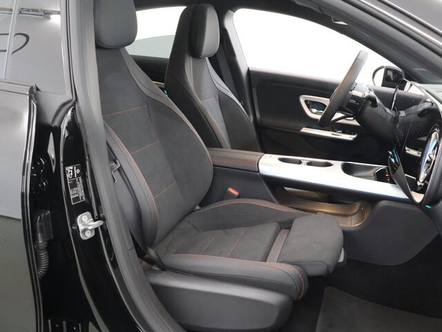 Mercedes-Benz CLA-KLASSE 250+ Business Solution AMG 85 kWh | Night | Panoramadak | Stoelverwarming | DISTRONIC | Achteruitrijcamera | Dodehoekassistent |