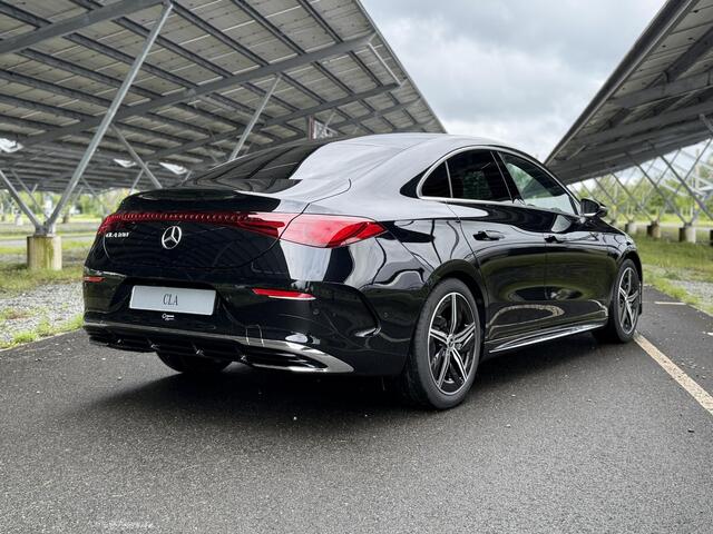 Mercedes-Benz CLA-KLASSE 180 Business Solution AMG | Panoramadak | Trekhaak | Memory | Multibeam LED | Massage | Sfeerverlichting | Parkeercamera |