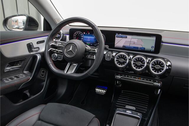 Mercedes-Benz CLA-KLASSE 250 e AMG Premium, Pano, Burmester, Facelift 2024