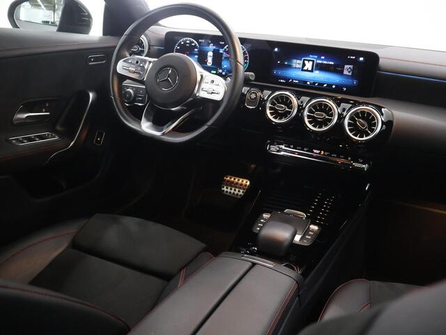 Mercedes-Benz CLA-KLASSE 250 e Premium Plus | Night pakket | AMG | Sfeerverlichting | Stoelverwarming | 360 camera |