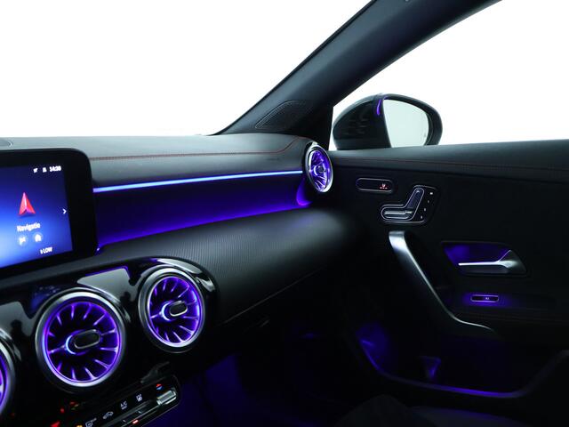 Mercedes-Benz CLA-KLASSE 250 e Star Edition | AMG Line | Night Pakket | Panorama Schuif-Kanteldak | Sfeerverlichting | Inclusief 24 maanden MB Certified garantie voor Europa.