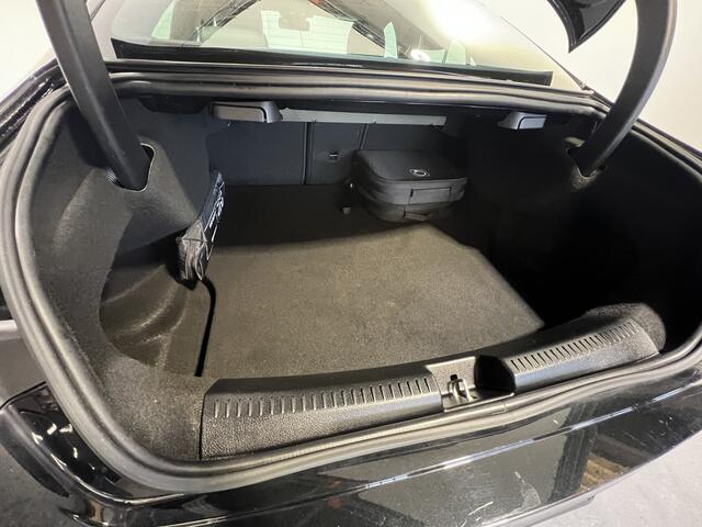 Mercedes-Benz CLA-KLASSE 250 e Luxury Line | Navigatie | LM Velgen 18" | Voorstoelen Verwarmd | Cruise Control | LED Koplampen | Airco |