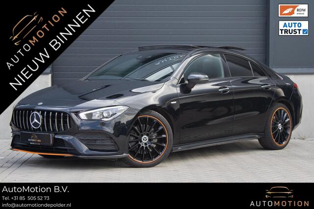 Mercedes-Benz CLA-KLASSE 200 Orangeart Edition AMG PANO 360 Stoelverwarming Alarmsysteem