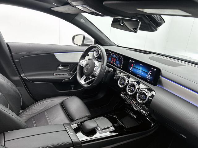 Mercedes-Benz CLA-KLASSE 250 e AMG Plug-In Hybride | Premium Plus Pack | 360° camera | Panramadak | Inclusief 24 maanden MB Certified garantie voor Europa.