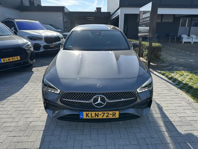 Mercedes-Benz CLA-KLASSE 180 Star Edition AMG Line Plus