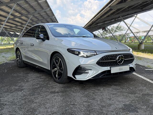 Mercedes-Benz CLA-KLASSE 180 Business Solution AMG | Night | Premium Plus | Trekhaak | Winterpakket | Burmester | Massage | Head -Up | 360 camera | Multibeam LED |