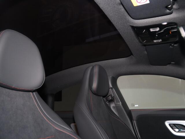Mercedes-Benz CLA-KLASSE 250+ Launch Edition 85.5 kWh | Night | Panoramadak | DISTRONIC | Achteruitrijcamera | Dodehoekassistent |