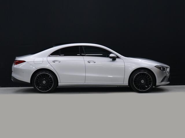 Mercedes-Benz CLA-KLASSE 250 e AMG Sport [SCHUIFKANTELDAK, APPLE CARPLAY, ANDROID, VOL LEDER, STOELVERWARMING, CAMERA, PDC 360, CRUISE, CLIMATE, NIEUWSTAAT]