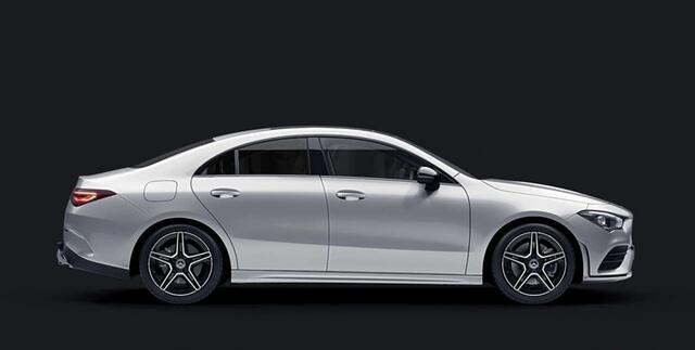 Mercedes-Benz CLA-KLASSE 250 e AMG Line | Panorama | Trekhaak | Widescreen | Camera | Sfeerverlichting | 18' Inch |