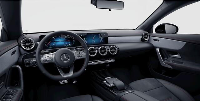 Mercedes-Benz CLA-KLASSE 250 e AMG Line | Panorama | Trekhaak | Widescreen | Camera | Sfeerverlichting | 18' Inch |