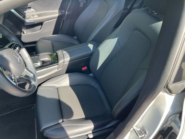 Mercedes-Benz CLA-KLASSE CLA 250e Luxury Panodak, Key-less go, DAB, Camera