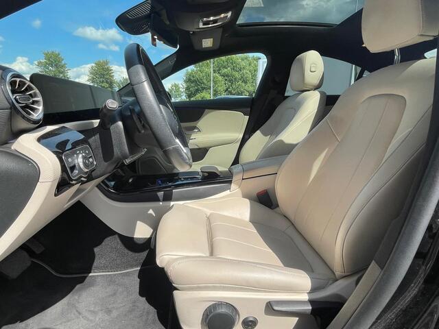 Mercedes-Benz CLA-KLASSE 180 Luxury Line Panoramadak