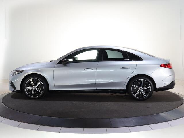 Mercedes-Benz CLA-KLASSE 250+ Launch Edition 85.5 kWh | Night | Panoramadak | Stoelverwarming | DISTRONIC | Achteruitrijcamera | Dodehoekassistent | Trekhaak |