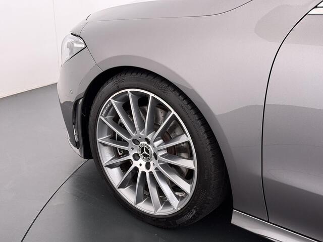 Mercedes-Benz CLA-KLASSE 250 4MATIC Premium Plus AMG | Pano | Leder | HUD | Burmester | Sfeerrverlichting