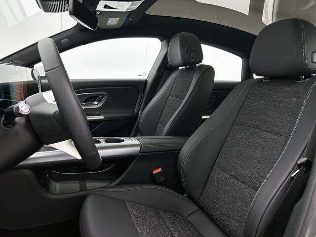 Mercedes-Benz CLA-KLASSE 250+ Business Solution 85.5 kWh | Spiegelpakket | Vast panoramadak | Parkeerassistent | URBAN GUARD | 17 inch vijfspaaks LM-velgen | Stuur in leder |