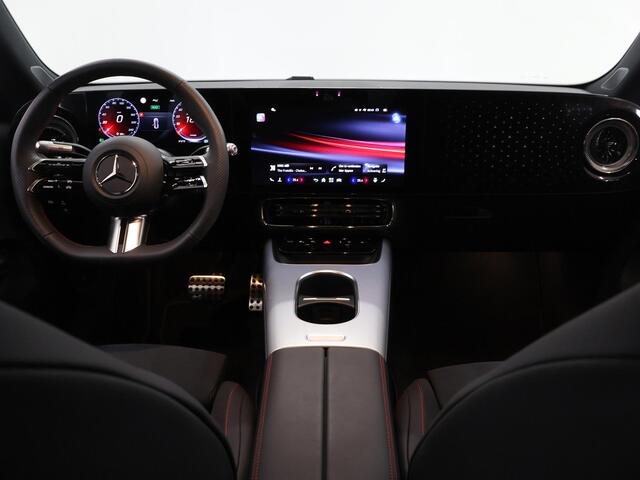 Mercedes-Benz CLA-KLASSE 250+ Launch Edition 85.5 kWh | Panoramadak | AMG-styling | Adaptieve cruisecontrol | Nightpakket |