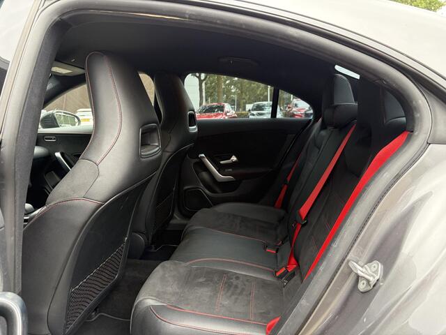 Mercedes-Benz CLA-KLASSE 250 e Premium Plus AMG | COMPLEET ONDERHOUDEN | SFEERVERLICHTING | ADAPT. CRUISE CONTROL | ACHTERUITRIJCAMERA | RIJKLAARPRIJS | 12 MND BOVAG GARANTIE