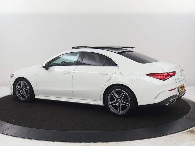 Mercedes-Benz CLA-KLASSE 180 Business Solution AMG | Panoramadak | Leder/alcantara | Stoelverwarming | Cruise control | Navigatie | Carplay | Climate control | Camera | Park assist