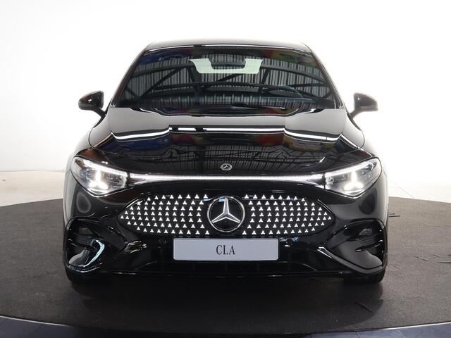 Mercedes-Benz CLA-KLASSE 250+ Launch Edition 85.5 kWh | Night | Panoramadak | Stoelverwarming | DISTRONIC | Achteruitrijcamera | Dodehoekassistent | Trekhaak |