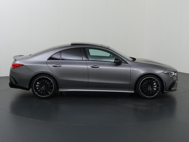 Mercedes-Benz CLA-KLASSE AMG 35 4MATIC Premium Plus | Panoramadak | 360 camera | Burmester |