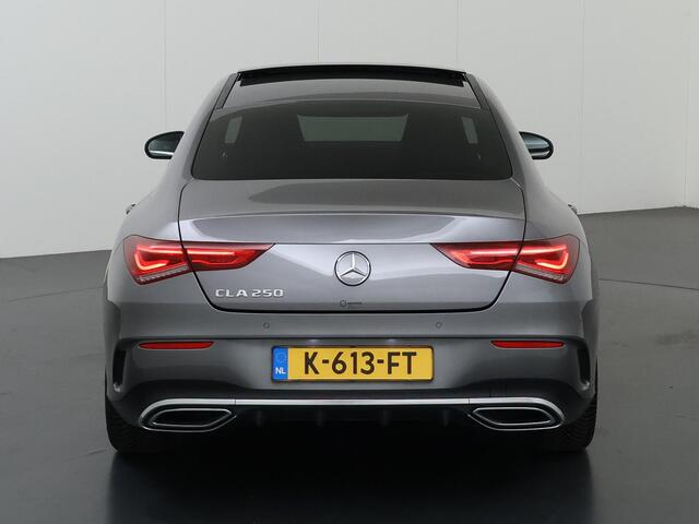 Mercedes-Benz CLA-KLASSE 250 Premium | AMG | Panoramadak | Sfeerverlichting | Stoelverwarming | Widescreen |