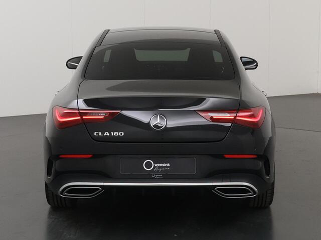 Mercedes-Benz CLA-KLASSE 180 Business Solution AMG | Panoramadak | Burmester | Rijassistentiepakket | Trekhaak | 360 camera | Sfeerverlichting | Stoel/stuurverwarming |
