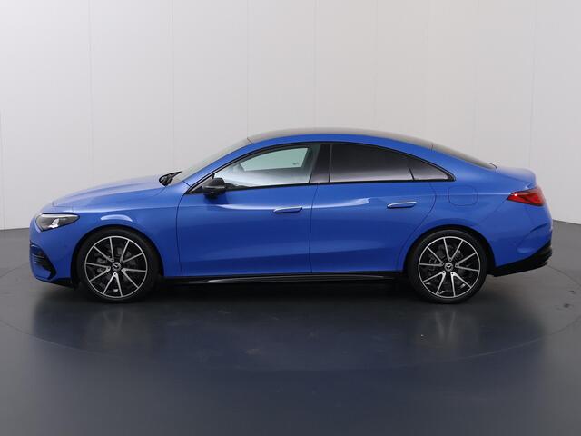 Mercedes-Benz CLA-KLASSE 180 Business Solution AMG | MULTIBEAM LED | Panoramadak | Nightpakket | Achteuitrijcamera |
