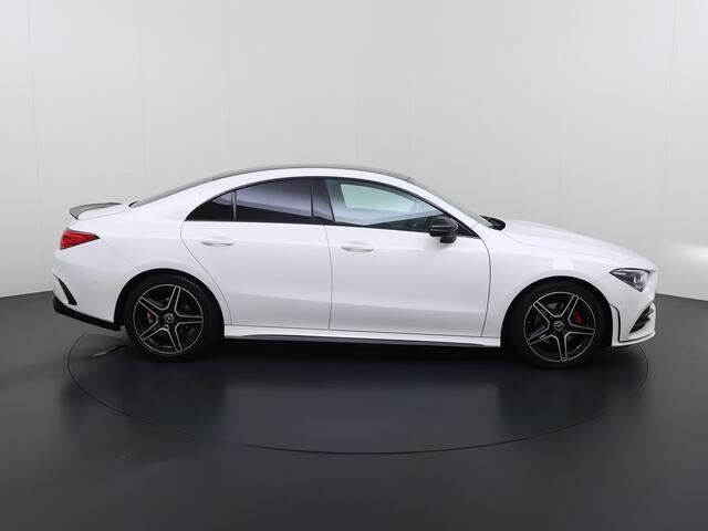 Mercedes-Benz CLA-KLASSE 180 AMG line | Night Sfeer Dodehoek Trekhaak