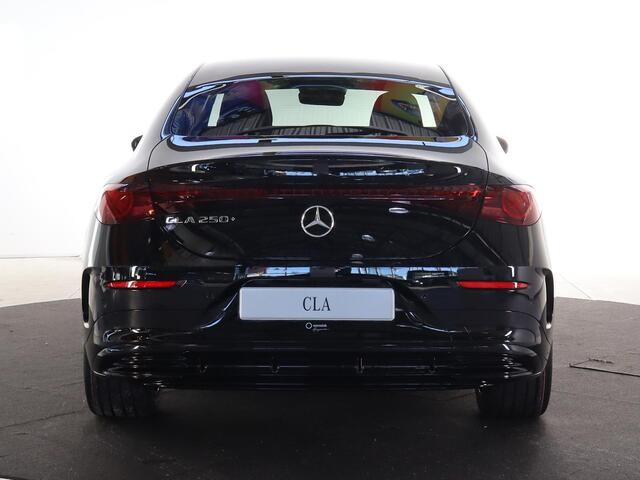 Mercedes-Benz CLA-KLASSE 250+ Launch Edition 85.5 kWh | Night | Panoramadak | Stoelverwarming | DISTRONIC | Achteruitrijcamera | Dodehoekassistent |